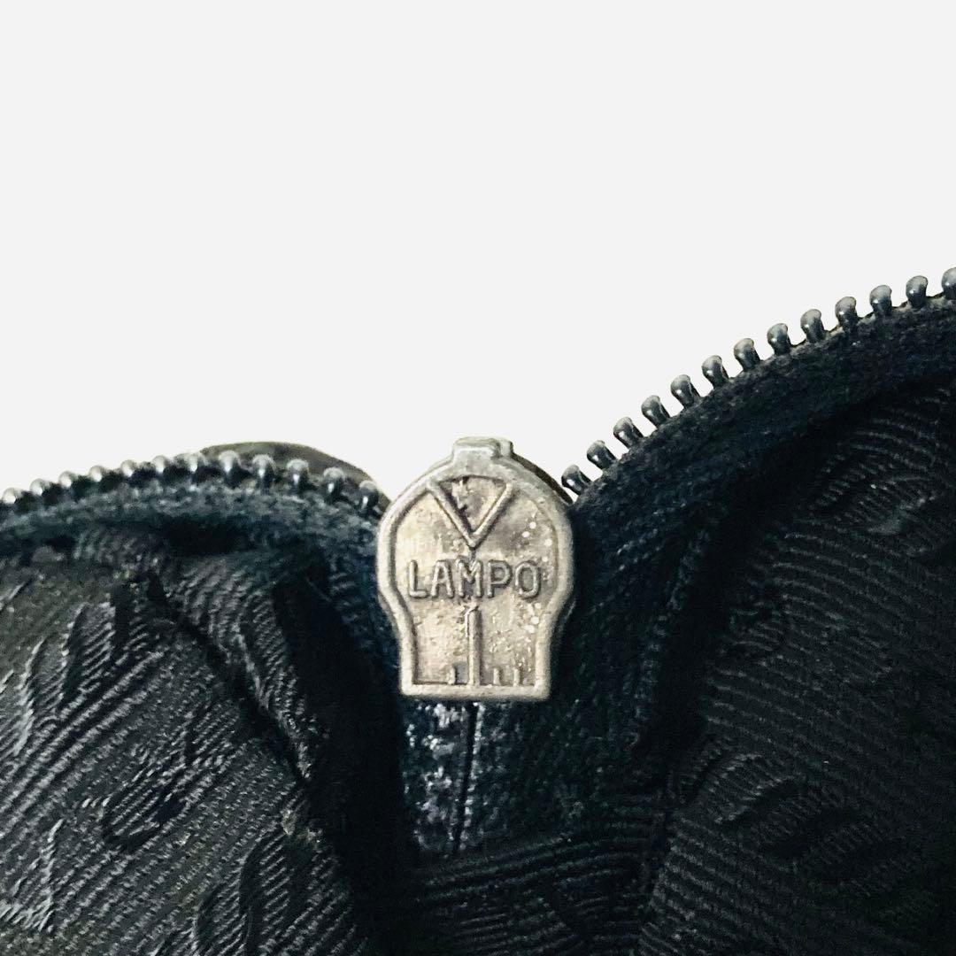 プラダ 三角プレート カメラバッグ ボディバッグ