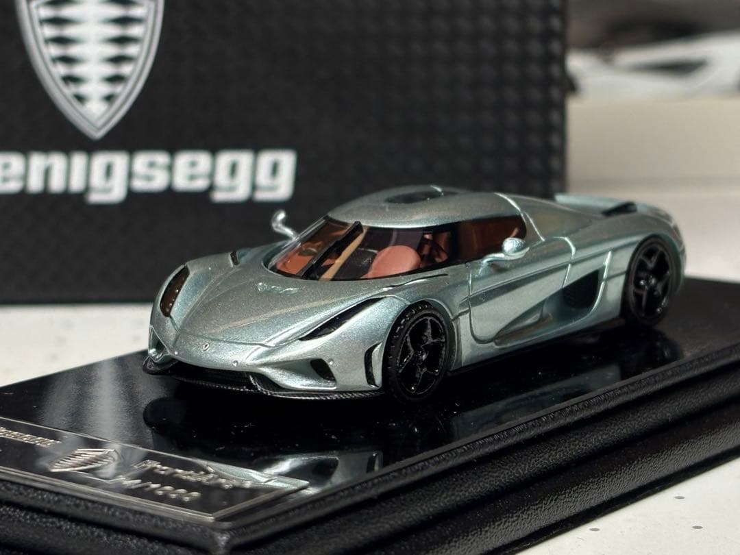 Frontiart 1/64 ケーニグセグ レゲーラ アイスブルー