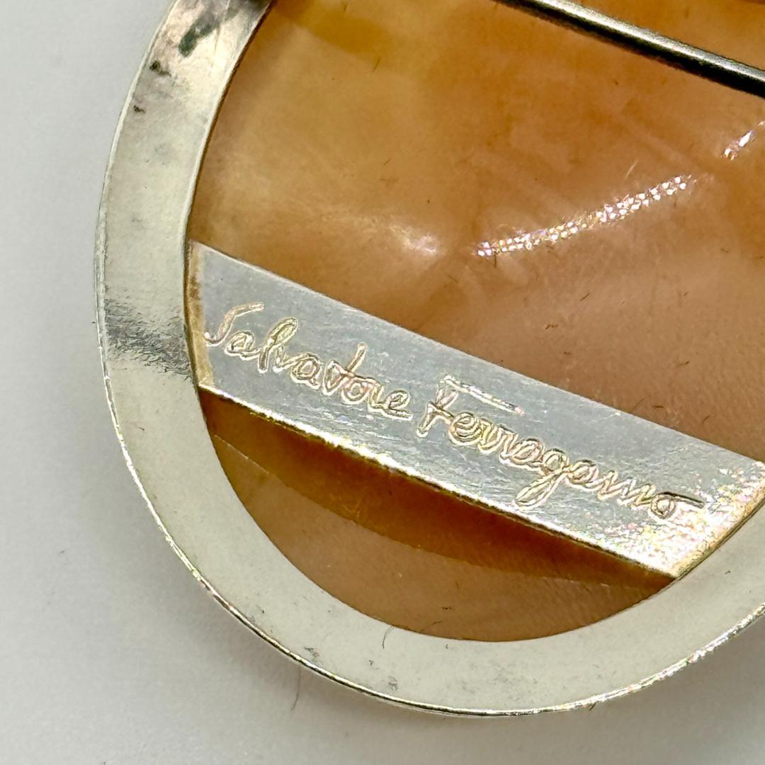 Salvatore Ferragamo フェラガモ ブローチ カメオ 925