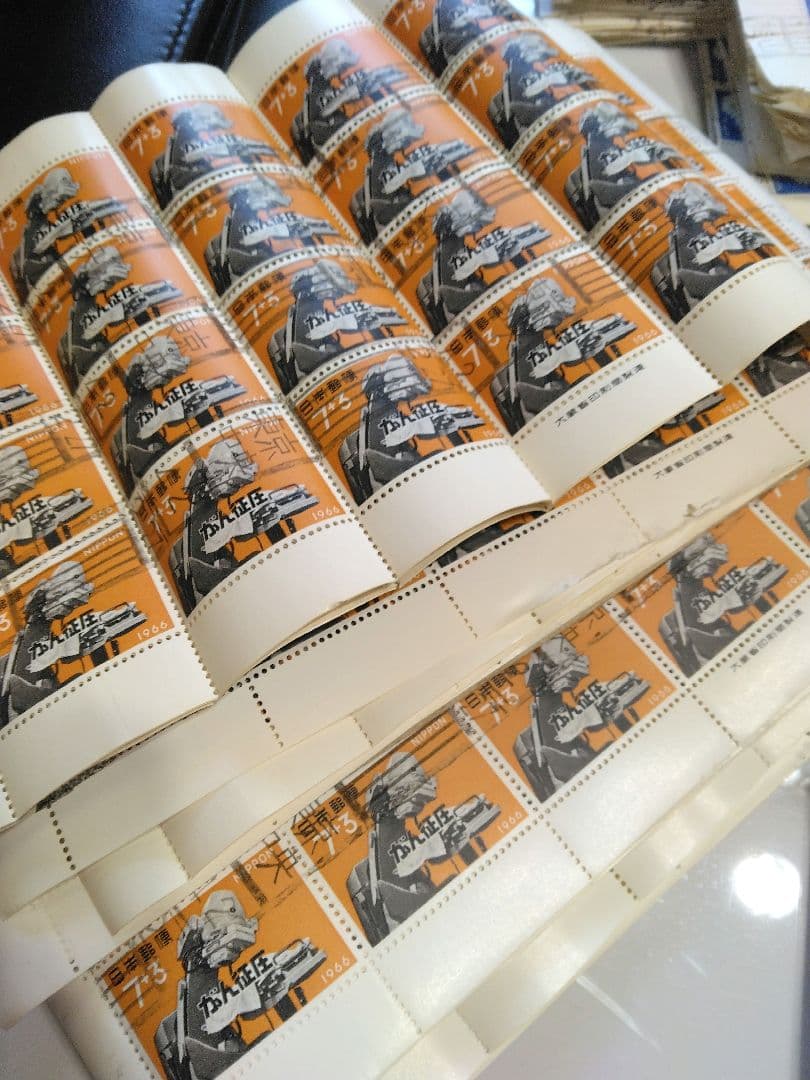 使用済み切手 ２万枚以上あり 丹頂鶴 がん征圧 赤べこ 能面 弥勒菩薩 昭和