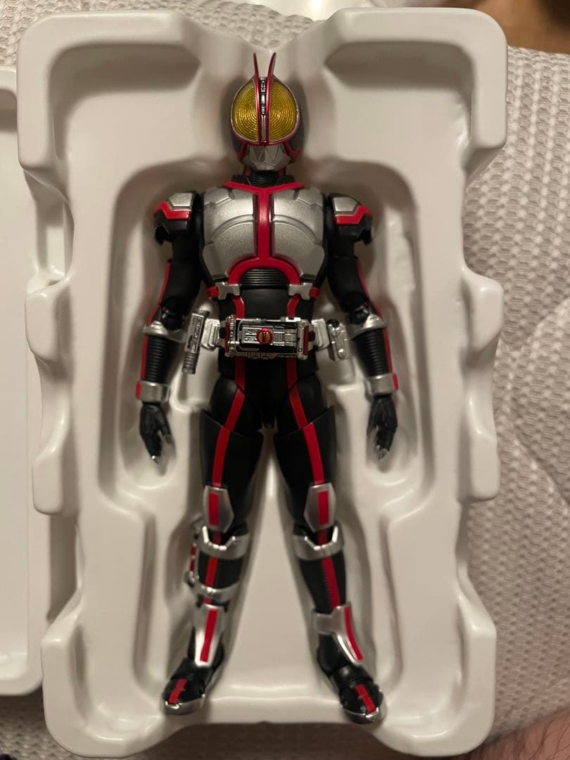 S.H.Figuarts真骨彫　仮面ライダーファイズ