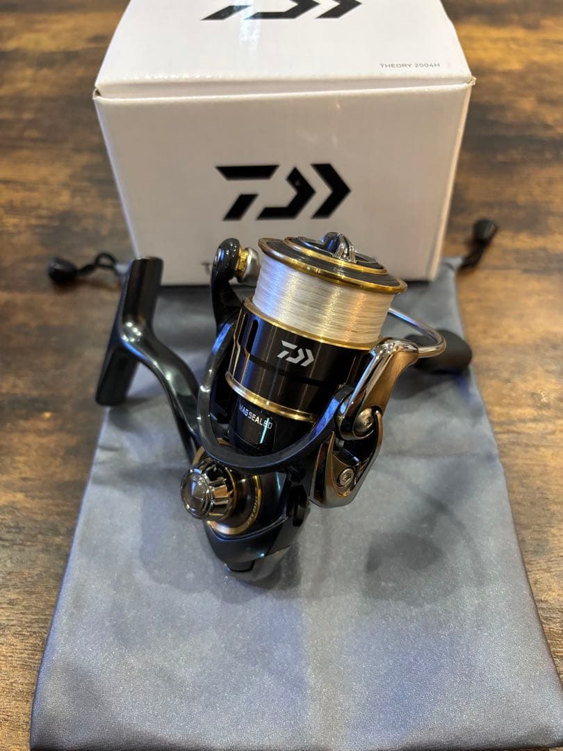 DAIWA THEORY 2004H スピニングリール 値下げ交渉可能です。