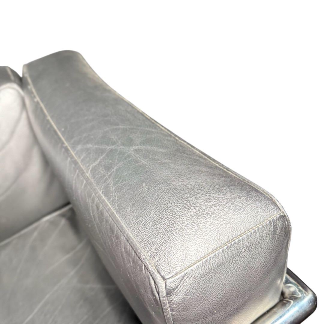 HR730 【本総革】ル・コルビジェ LC2 リプロダクト　シングルソファ