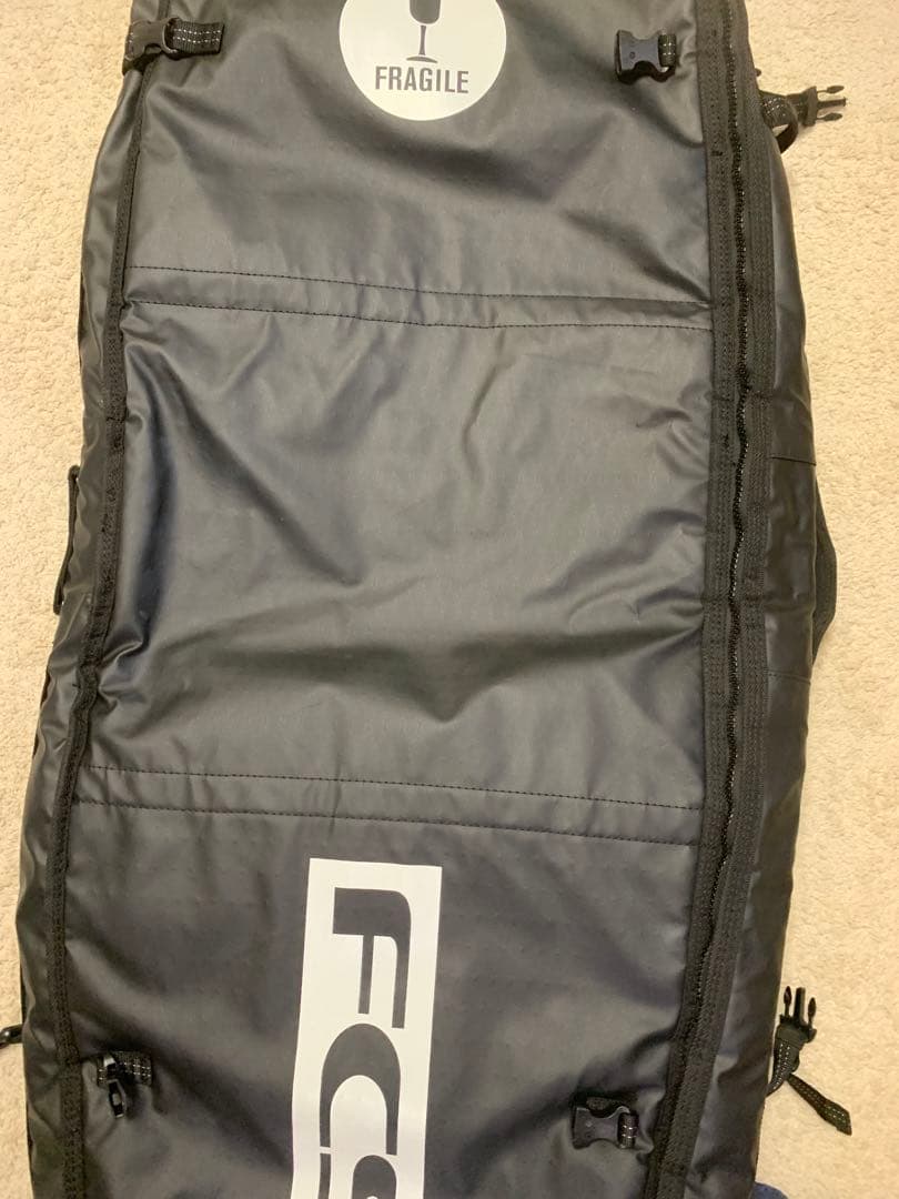 FCS サーフボード ハードケース TRAVEL3 [6'3] 3本用