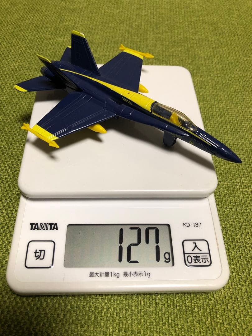 戦闘機　模型　F-18   ホーネット