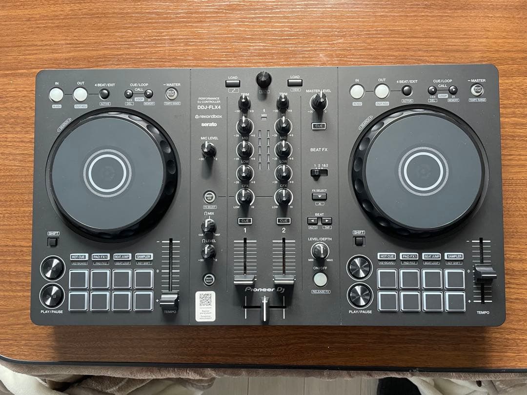 Pioneer DJ DDJ-FLX4 コントローラー