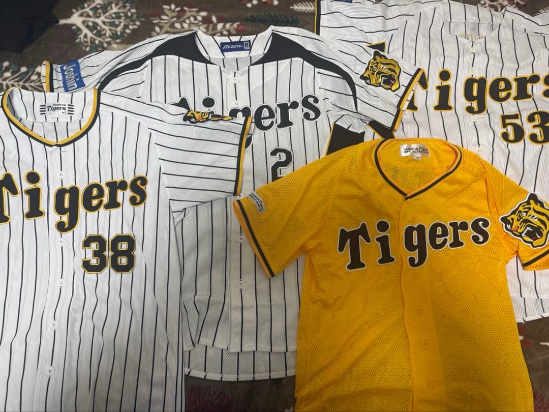 まとめ 阪神タイガース ユニフォーム Tシャツ タオル 計7点