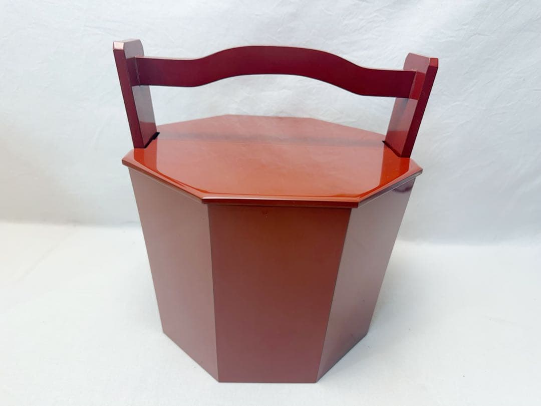 ほぼ未使用 茶道具 新井宗賀作 木製 古代朱塗 八角手桶 水指 内黒 漆芸 共箱