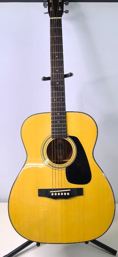 Morris アコースティックギター MF-200NAT 純正ケース付