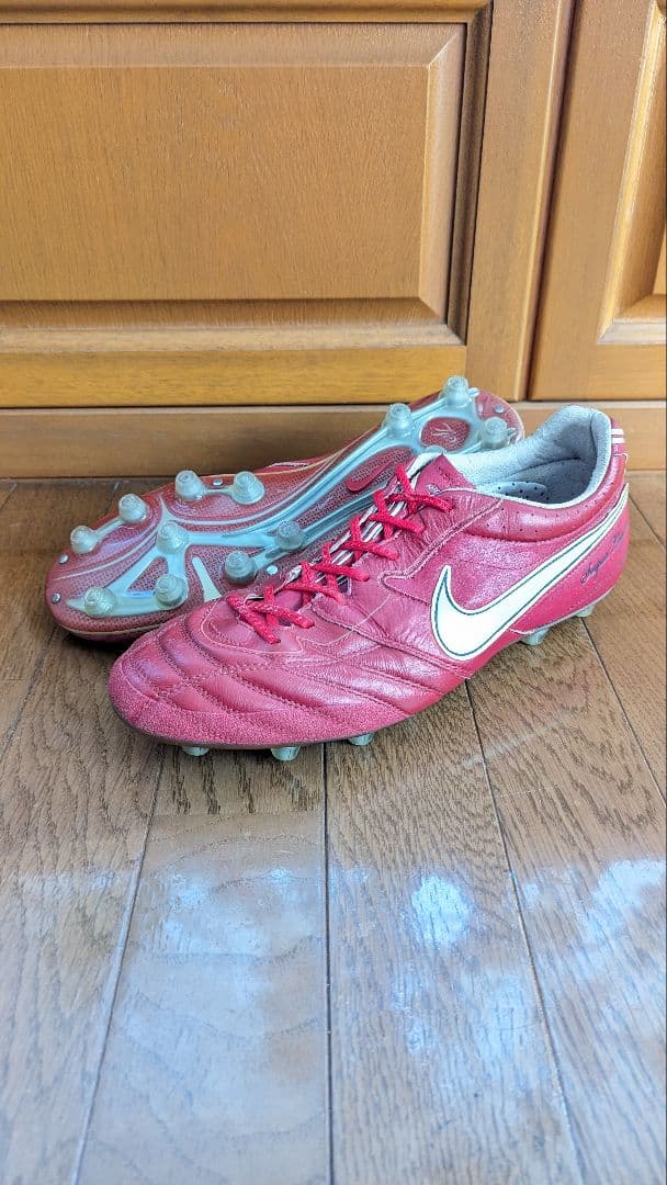 ナイキ サッカースパイク ティエンポ スーパーリゲラ　NIKE