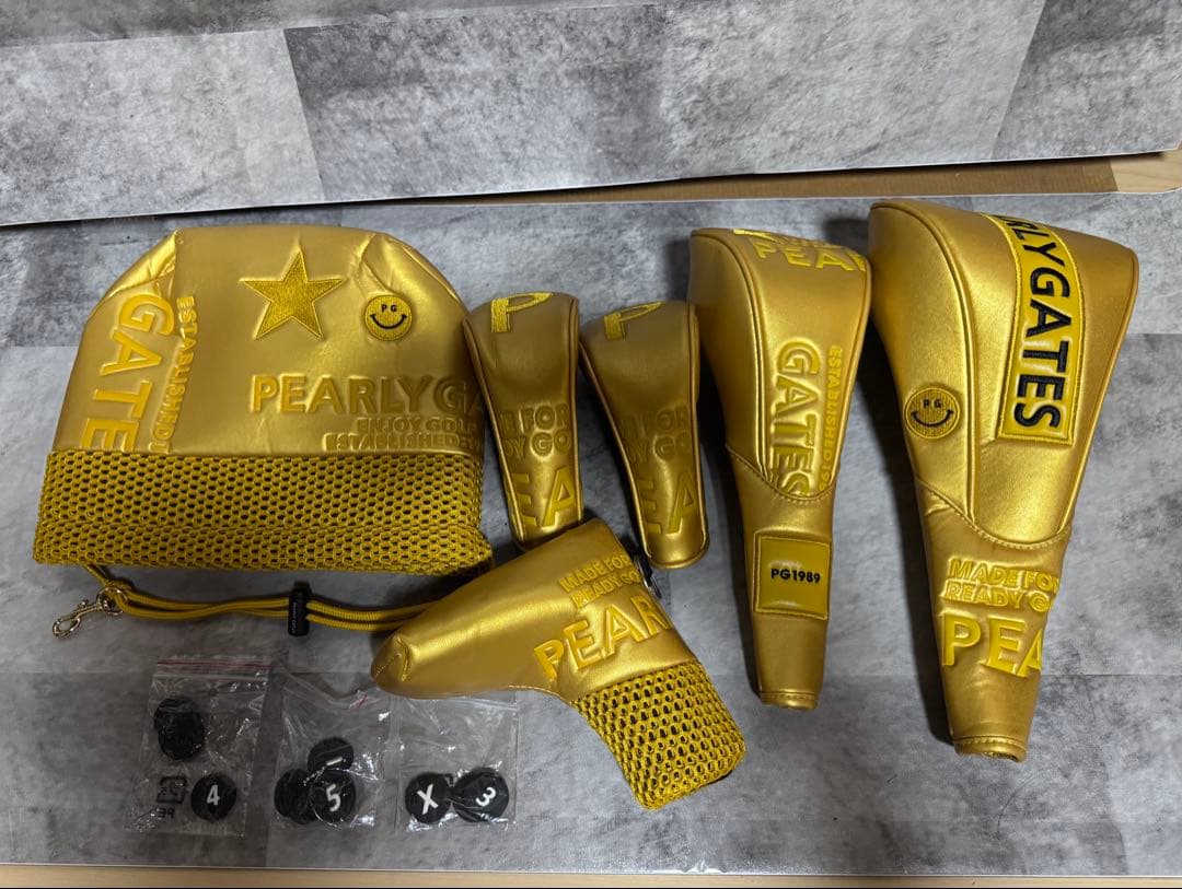 PEARLY GATES ゴルフスタンドキャディバッグ　ヘッドカバー付き