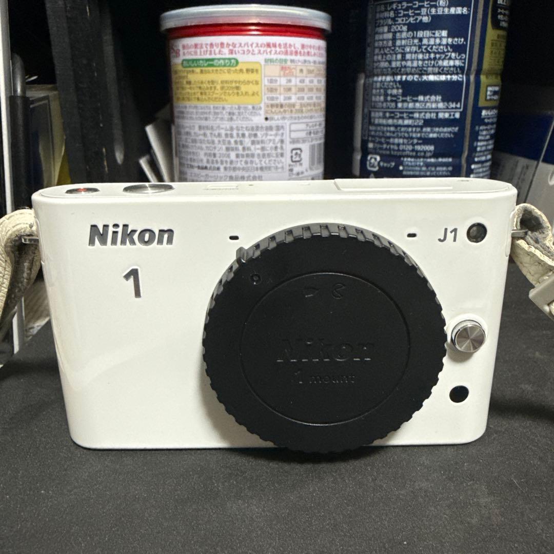 NICON １　J1 デジタルカメラ