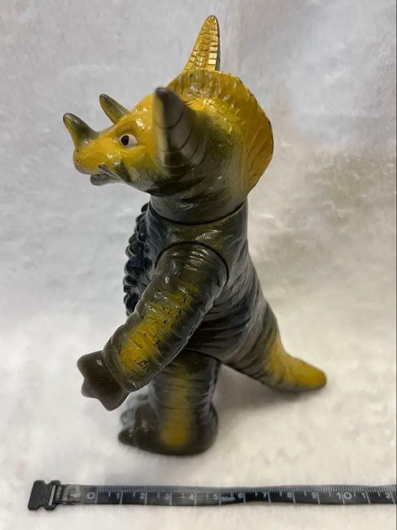 【ソフビ】ウルトラマンシリーズ 怪獣 パチ ゴモラ風