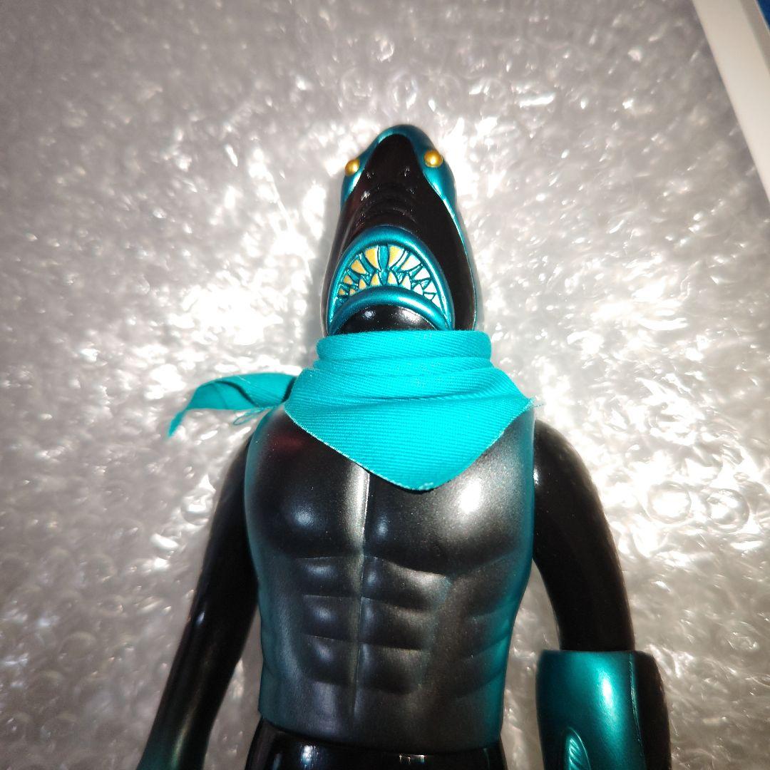 パンクドランカーズ　鮫人　ソフビ　黒/緑