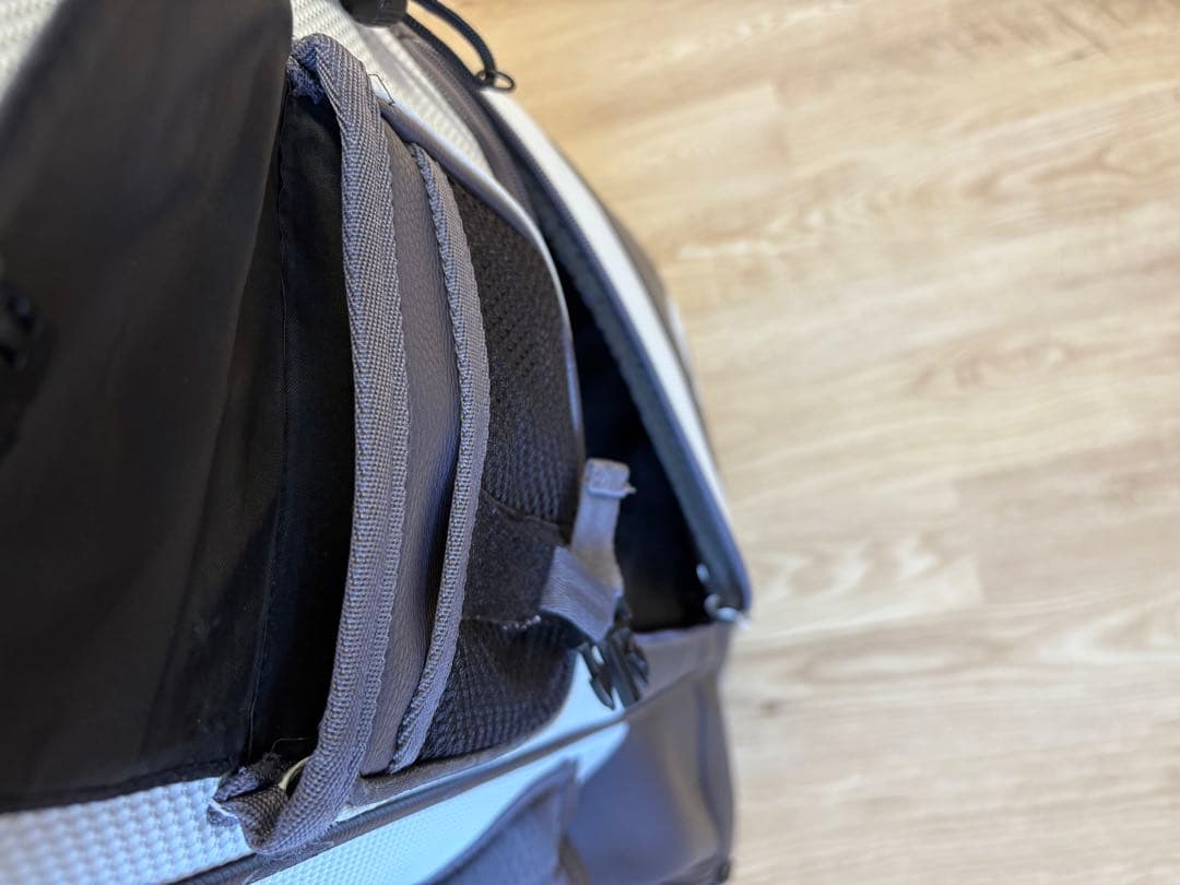 Oakley ゴルフバッグ グレーとホワイト