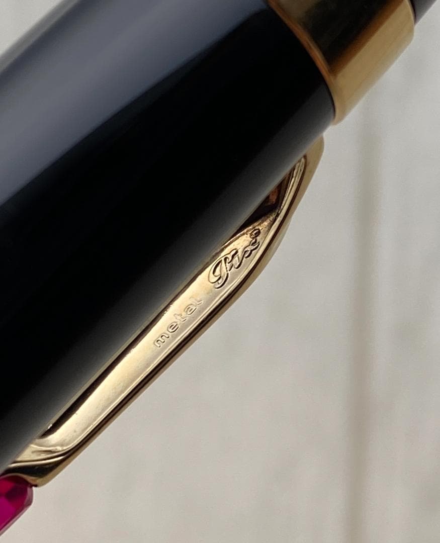 モンブラン ボエム ルージュ Rougeゴールドｘブラック ドイツ製 ボールペン