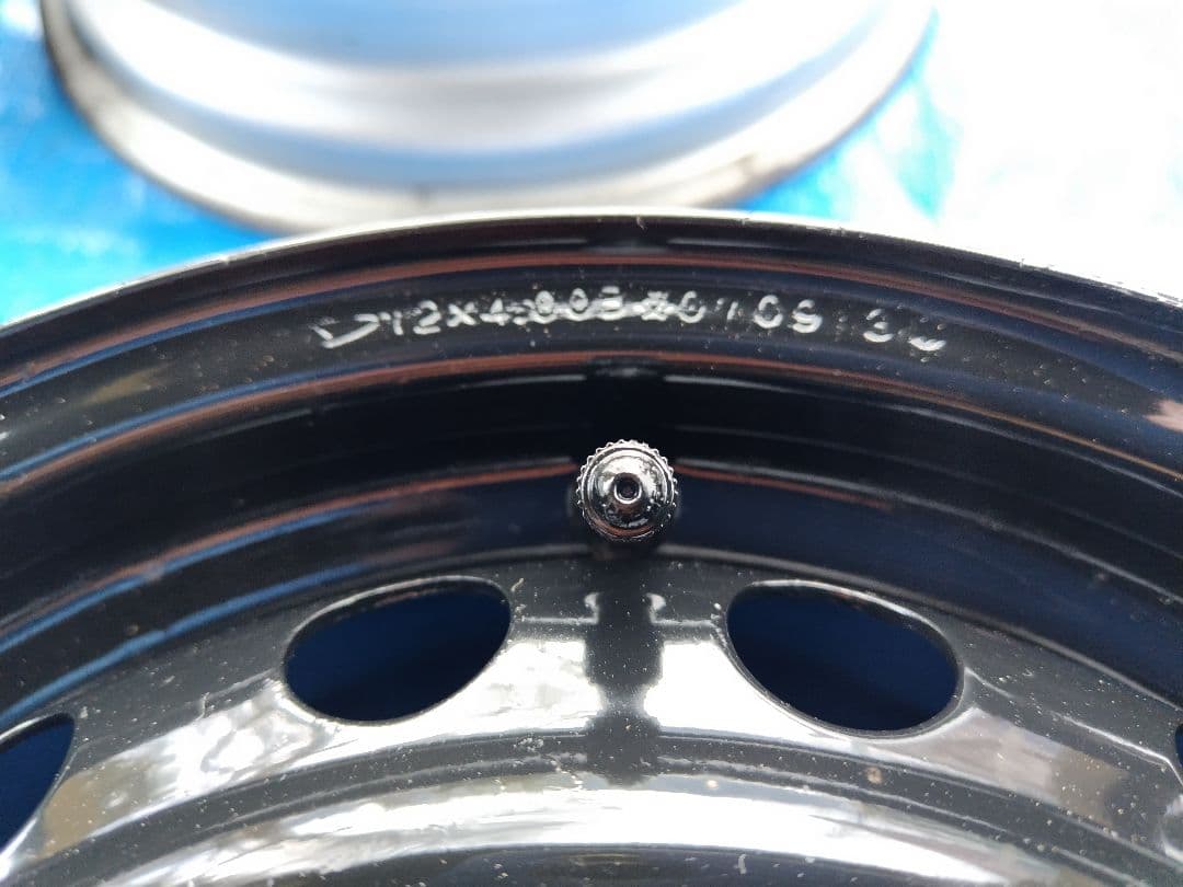 145/80R12・LT【1/2】軽トラ用スタッドレス・鉄ホイール付、２本分割