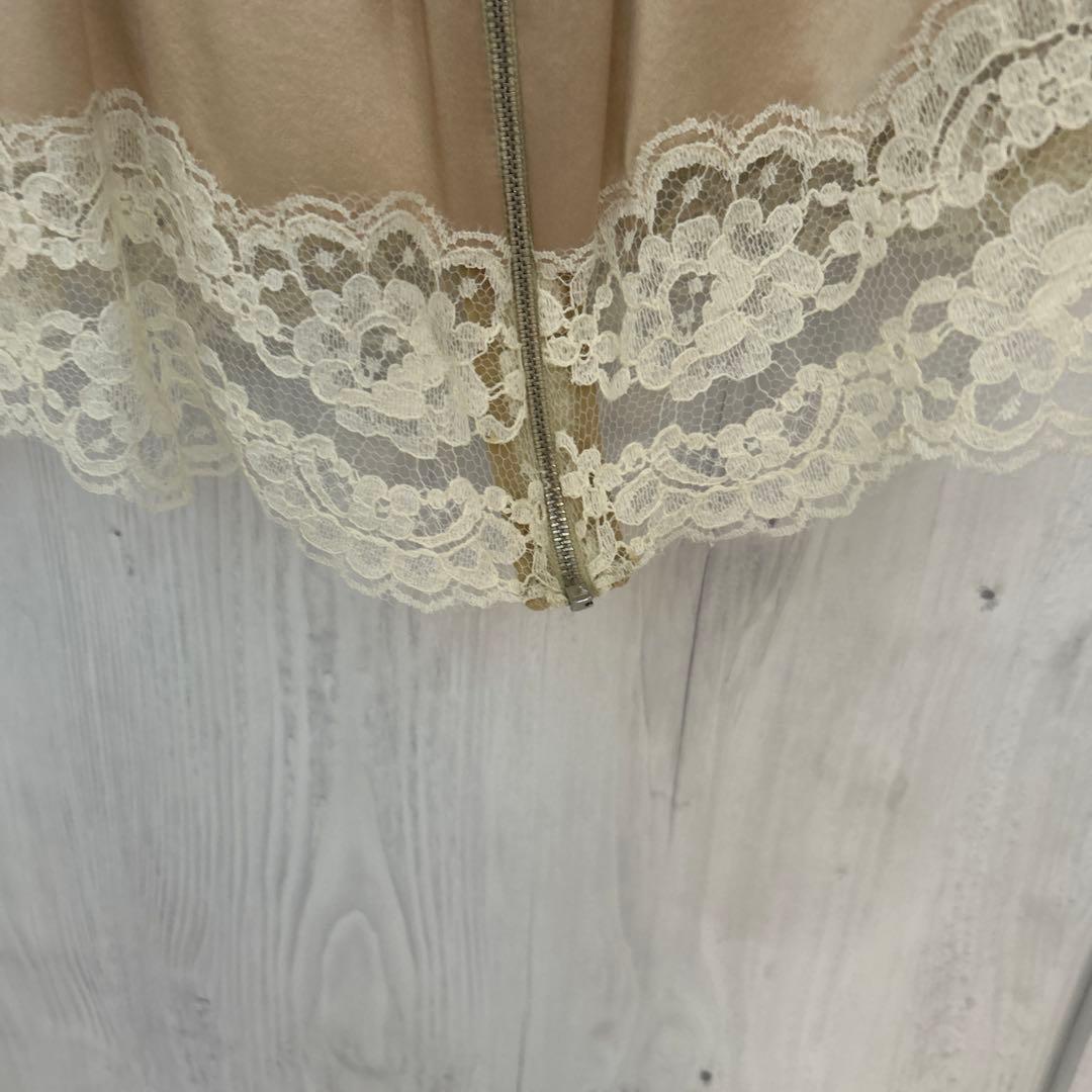 新品未使用　ドルチェアンドガッパーナ　レースキャミソール ベージュ フラワー装飾