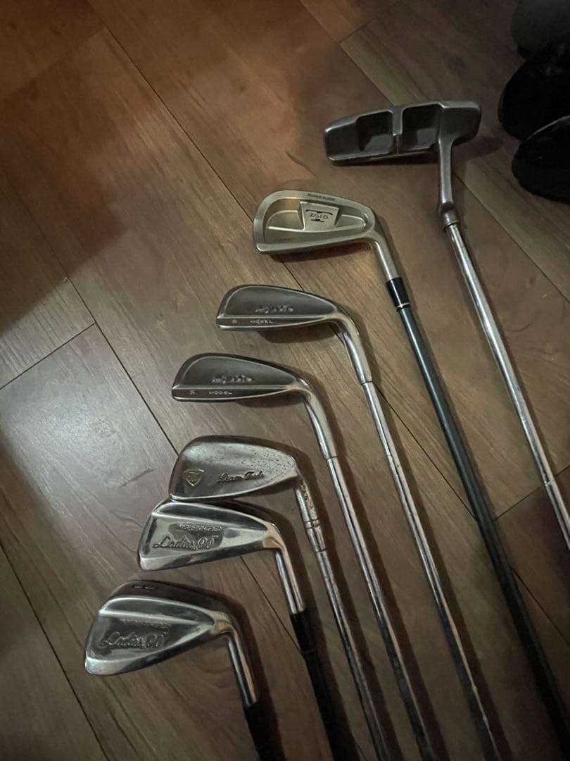 再値下げ:HONMAキャディーバッグ ゴルフクラブセット 練習ボール付き 初心者