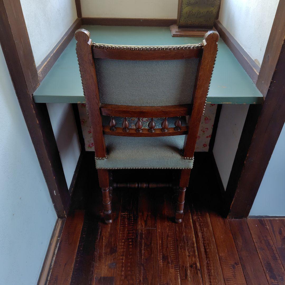 ベルギー　アンティーク　ナポレオン　チェア　プチポワンの椅子