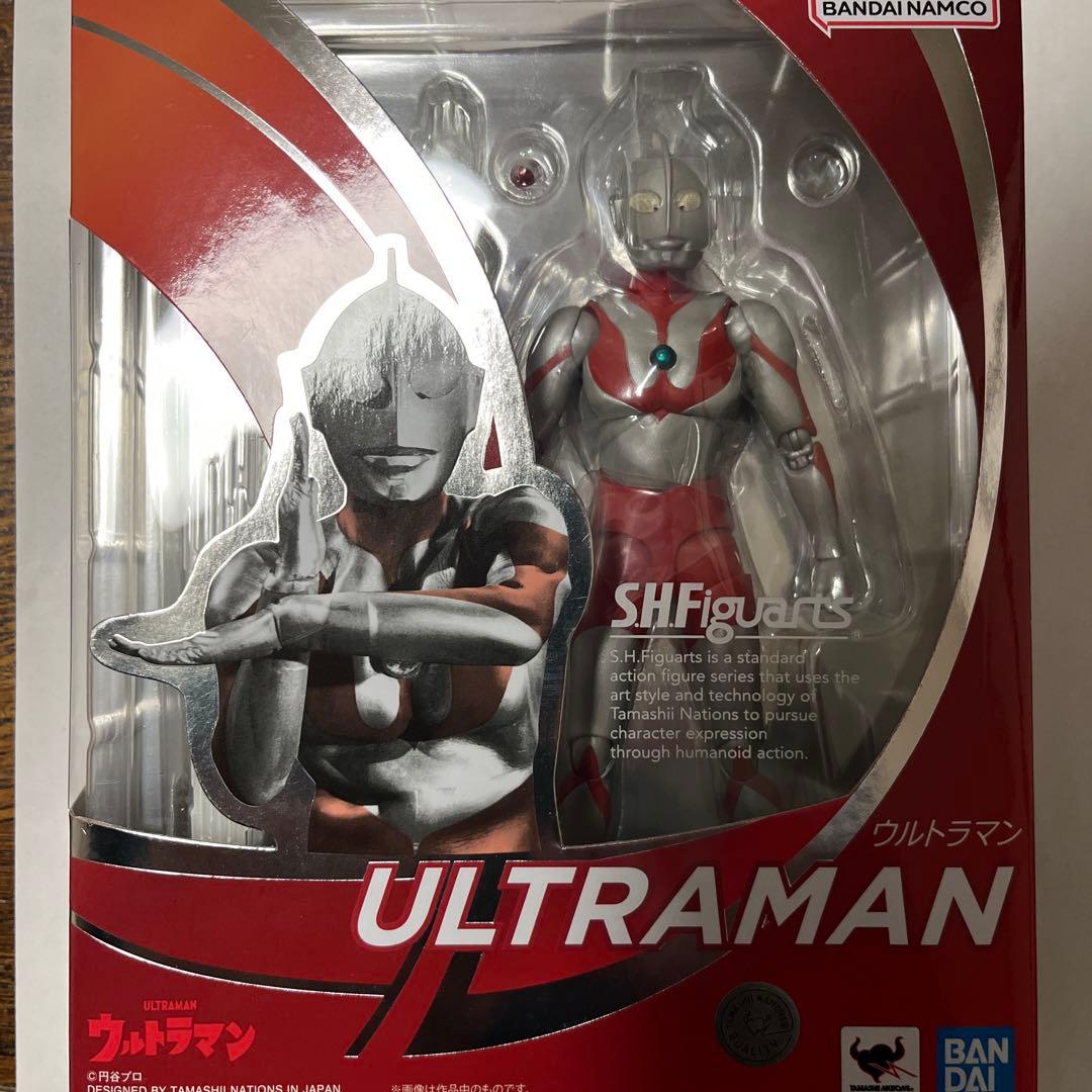 BANDAI ULTRAMAN 可動フィギュア
