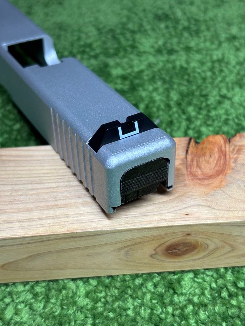 サイドアームズ　東京マルイ グロック17Gen3 スライド　サイト　エンジン付き