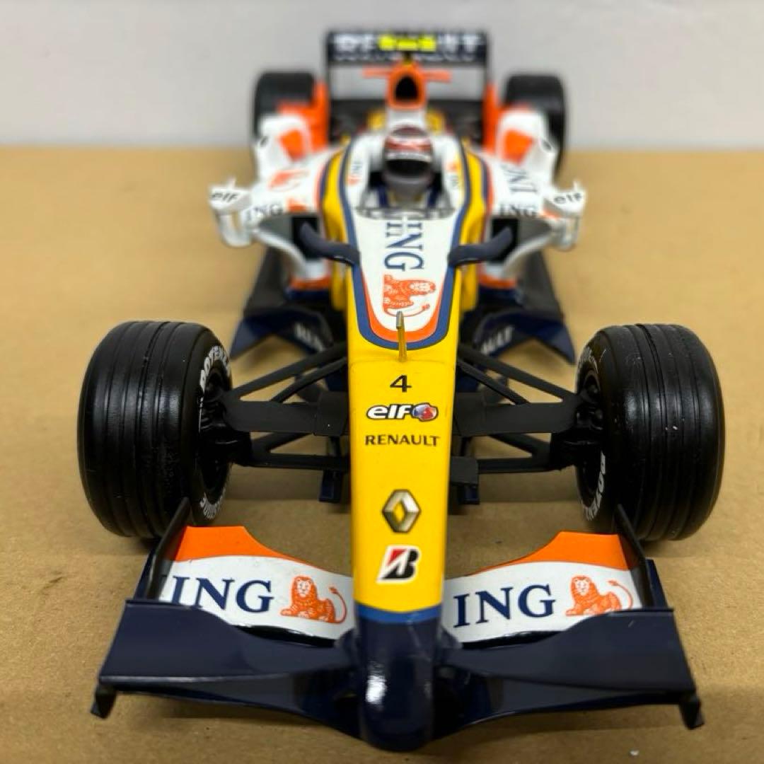 【ホットウィール　INGルノー　R27 2007年　1/18】