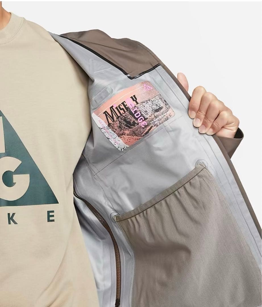 ナイキ NIKE ACG マウンテンパーカ　Storm-FIT Gore-Tex