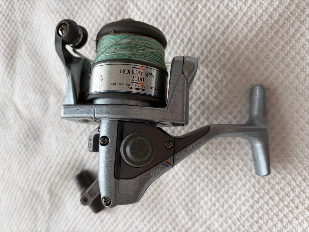 SHIMANO HOLIDAY SPIN 2000 リール