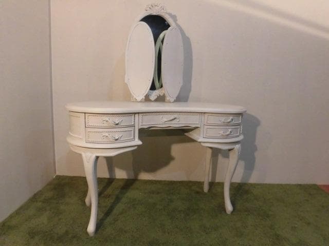 送料無料【アウトレット・新品】アンティーク風★クラシカルドレッサー【ハンプトン】