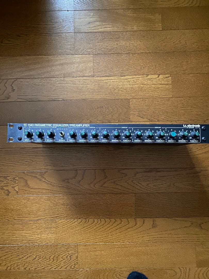 ギター TC 1140 Parametric Equalizer