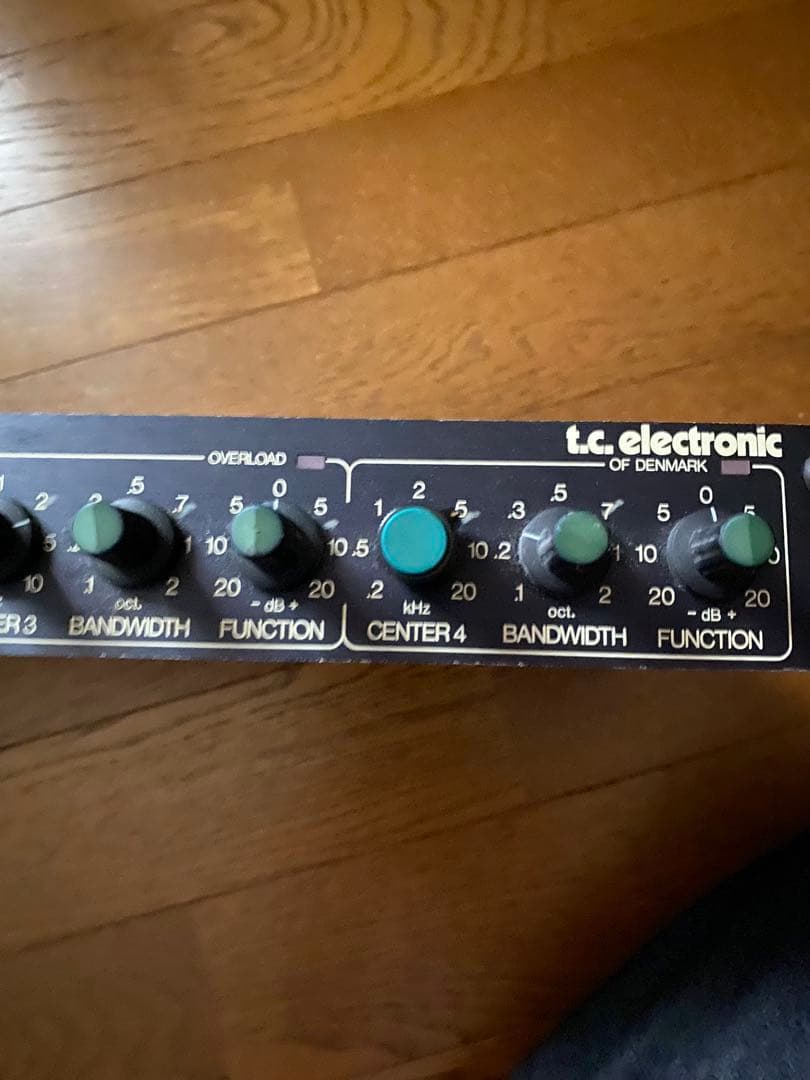 ギター TC 1140 Parametric Equalizer