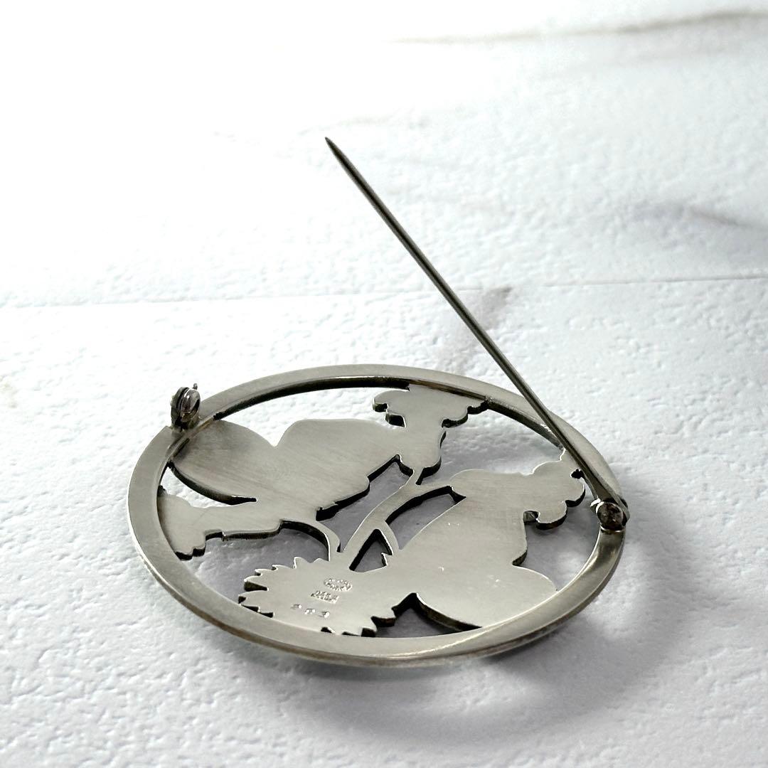  　283 ブローチ　シルバー　アーノマリノウスキー