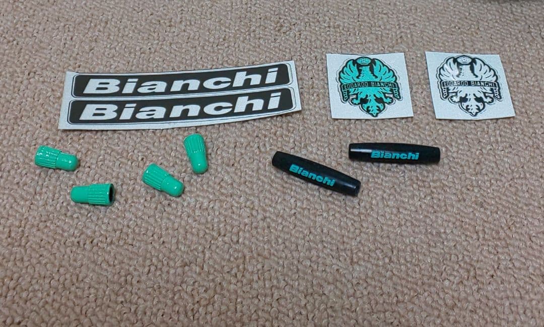 新品ビアンキ・純正アクセサリー & おまけ