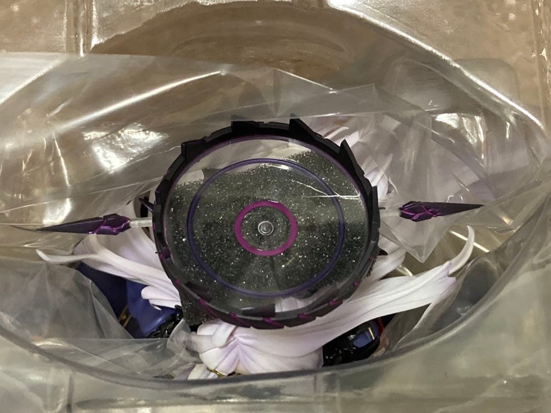 ブルーアーカイブ　空崎ヒナ　1/7 完成品フィギュア　※外箱大きな割れ・破れあり