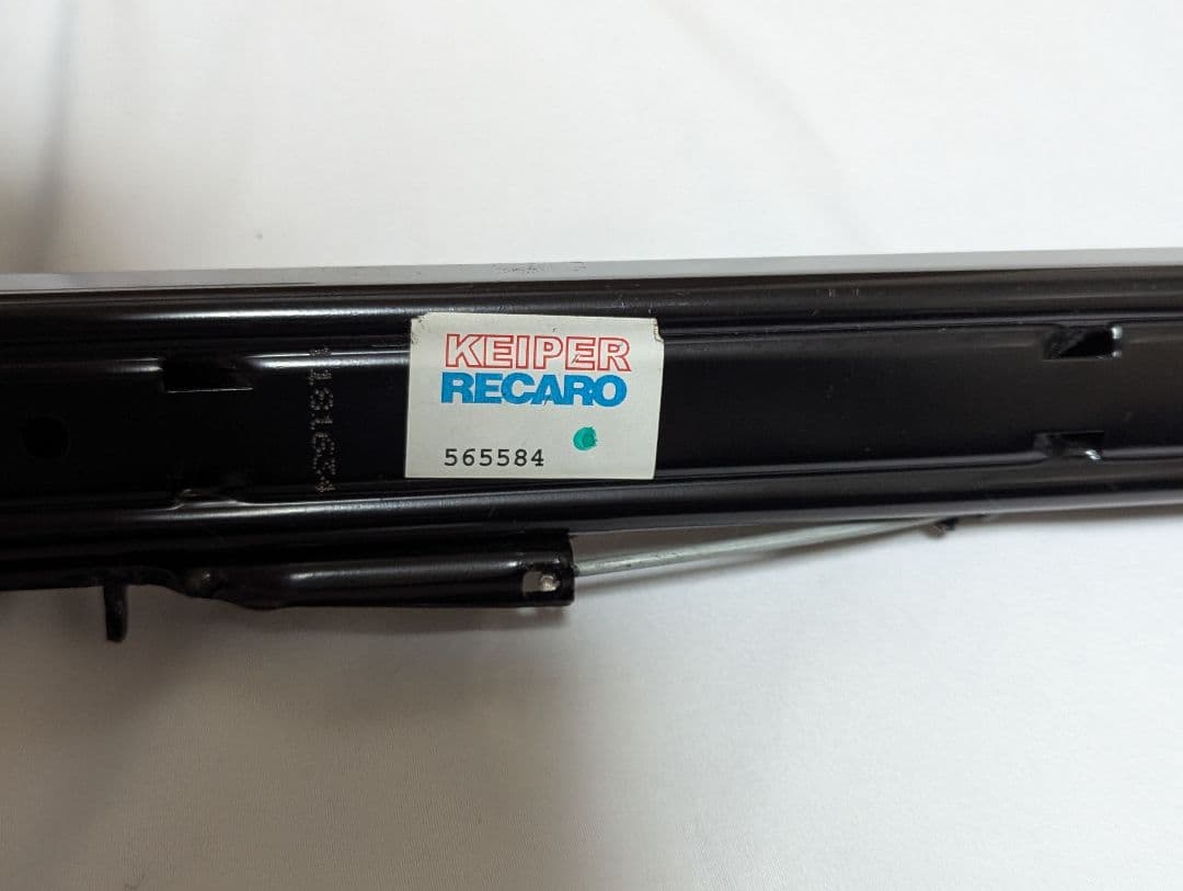 ヴィッツ ncp131 recaro シートレール 左右セット