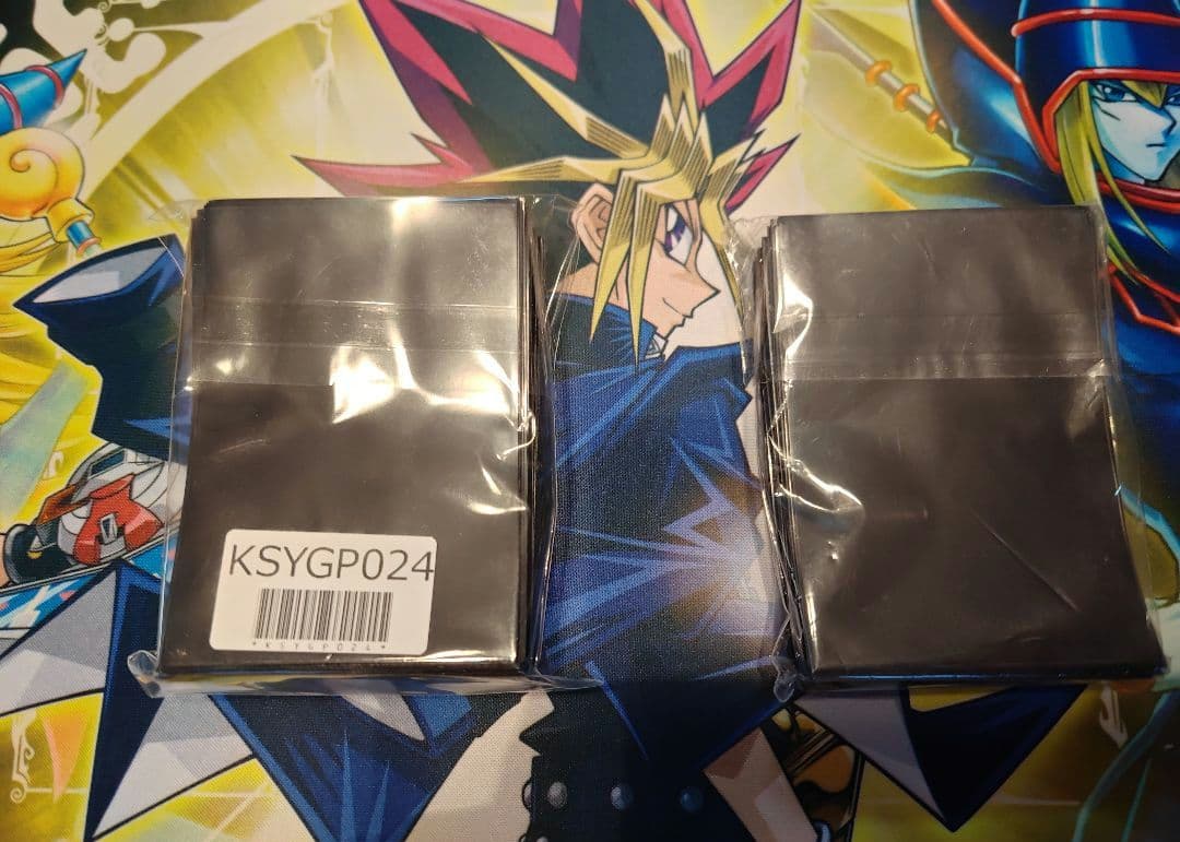 【新品未開封】　灼熱の火霊使いヒータ　ヴァルキリアン・ガード　スリーブセット