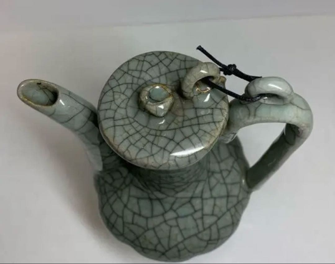 中国古窯　哥窯青磁　ヒビ焼　水注