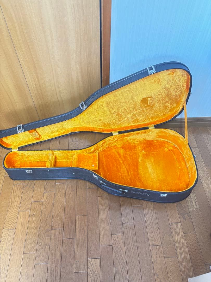 YAMAHAフォークギター(赤ラベル140)