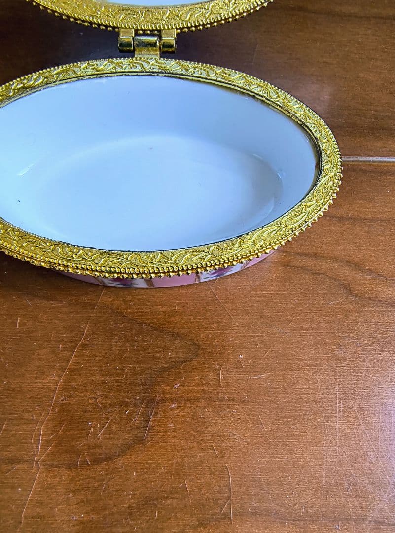 リモージュボックス　ビンテージアンティーク　陶器製花柄小物入れ