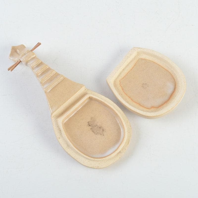 茶道具　萩焼　宗栄造　琵琶香合　共箱　V　9337