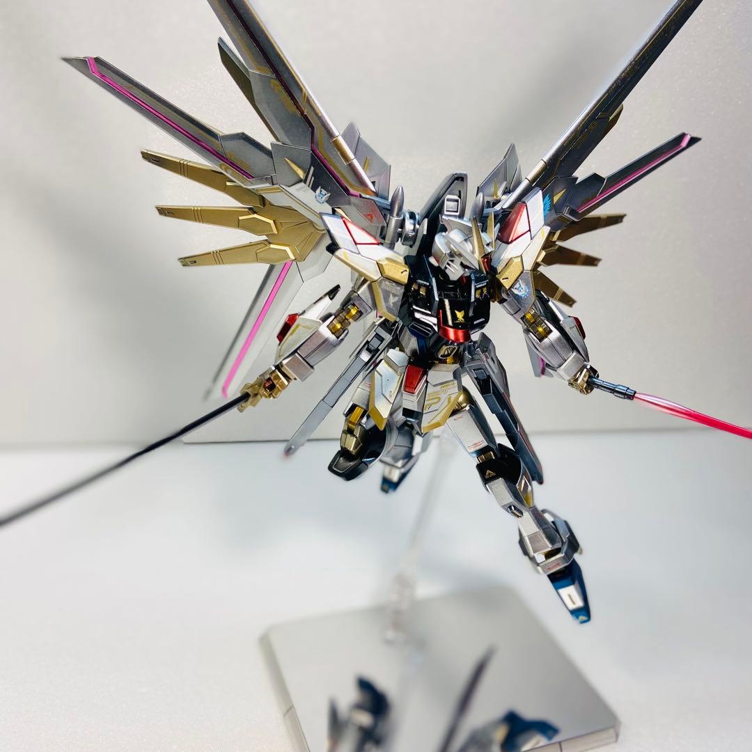 HG マイティーストライクフリーダムガンダム 全塗装 完成品 ガンプラ 塗装済み