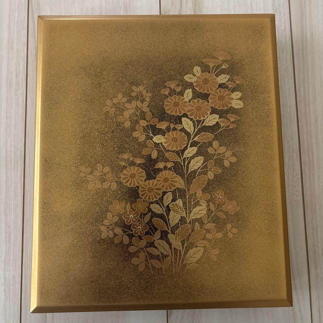 特選 高級木製漆器 金色 花柄