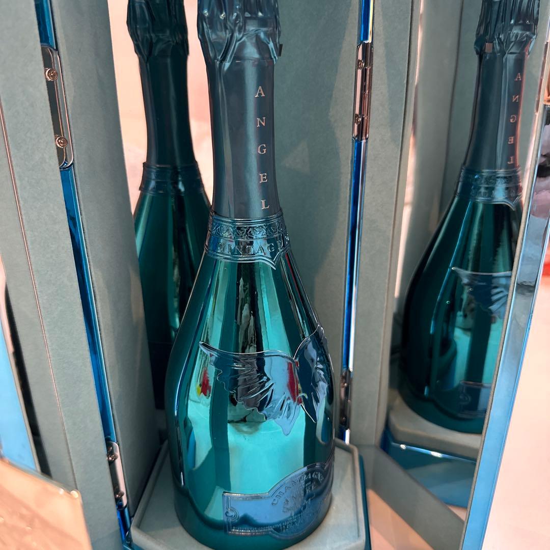 エンジェル　シャンパン　ヴィンテージ　2005年 ブルー　未開封 1本　ケース付