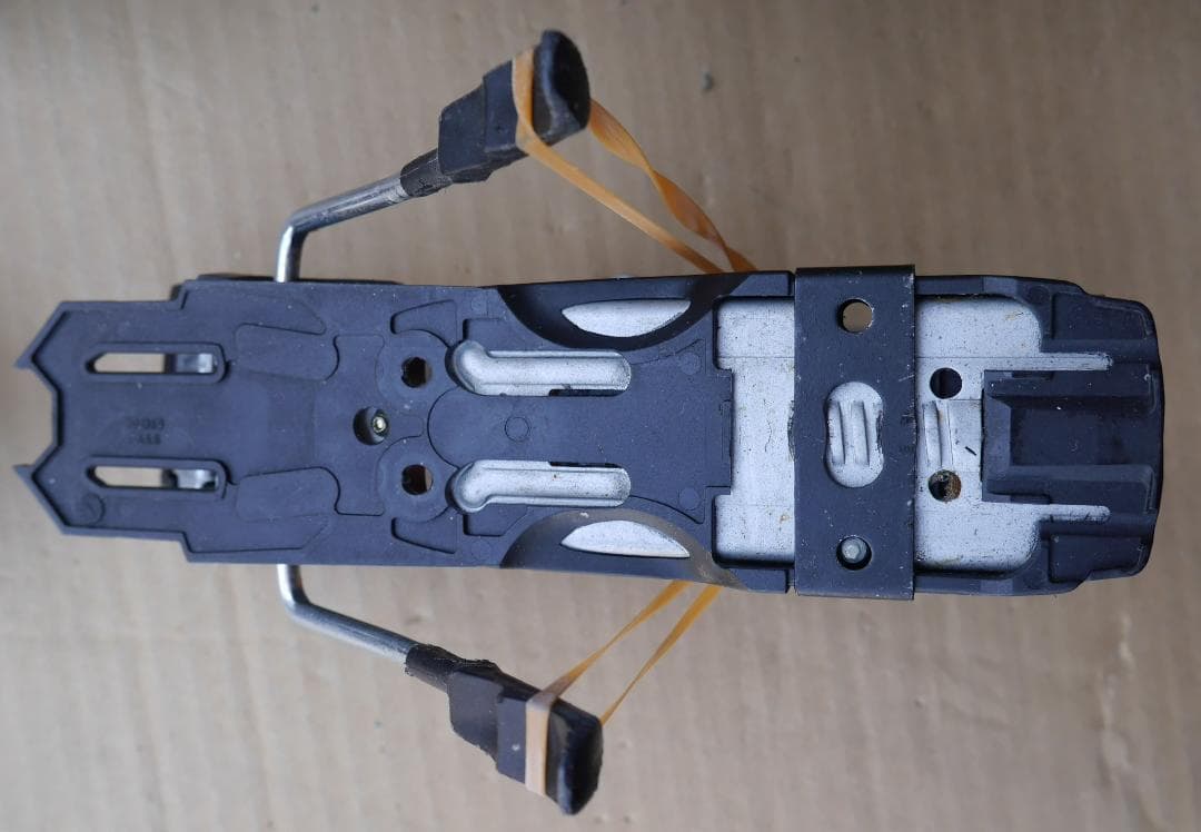 マーカースキービンディング選手用 　　コンプ２０（中古）