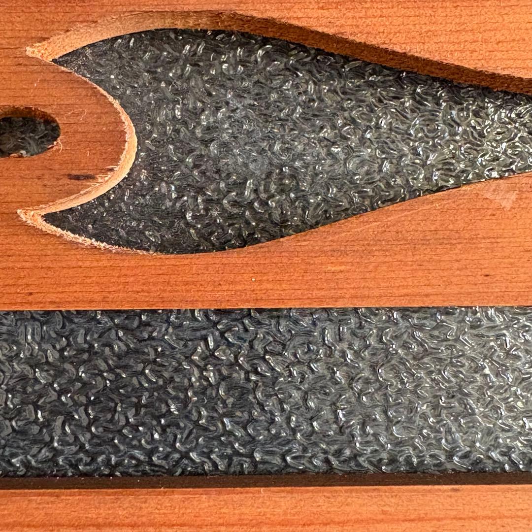 昭和板型ガラス　木枠付き　透かし彫り パーテーションの部品　間仕切り　衝立