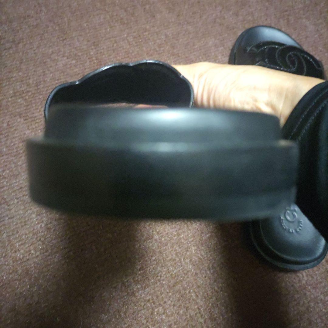 CHANEL ブラック ロゴ サンダル 37C