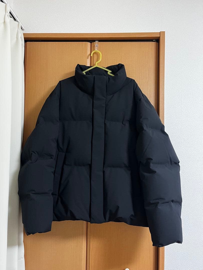 シームレスダウンジャケット　ブラック　XL 新品未使用　ユニクロ　最安値