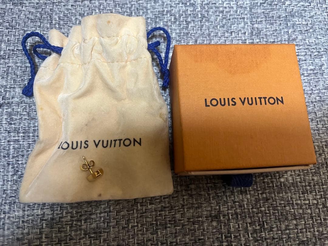LOUIS VUITTON ピアス・エセンシャルV 片耳【値下げ可】