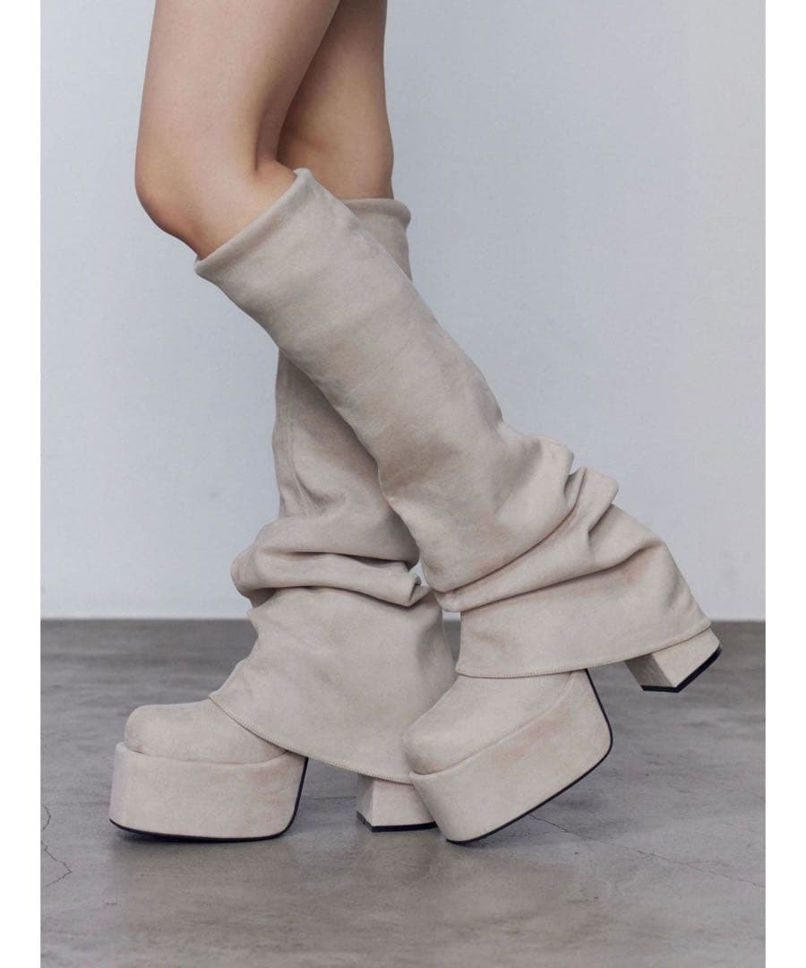 ルーズフレアカバーフィットブーツ　EMODA アイボリー